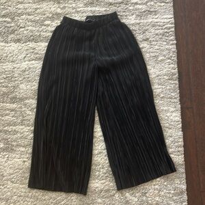 Women’s “Sportsgirl” culotte pants ; size XS; black